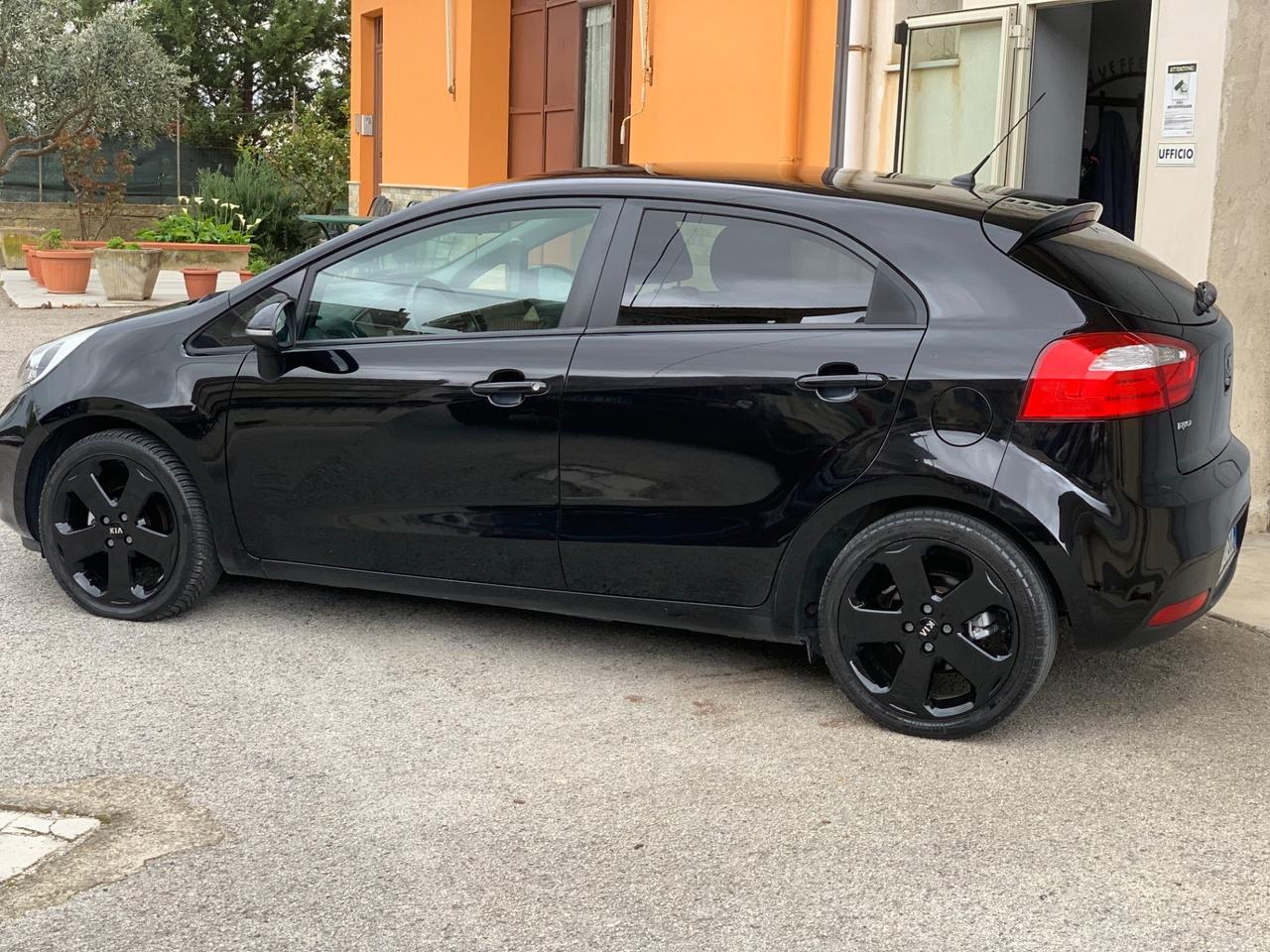 Kia Rio 1.1 CRDi 5p. Active