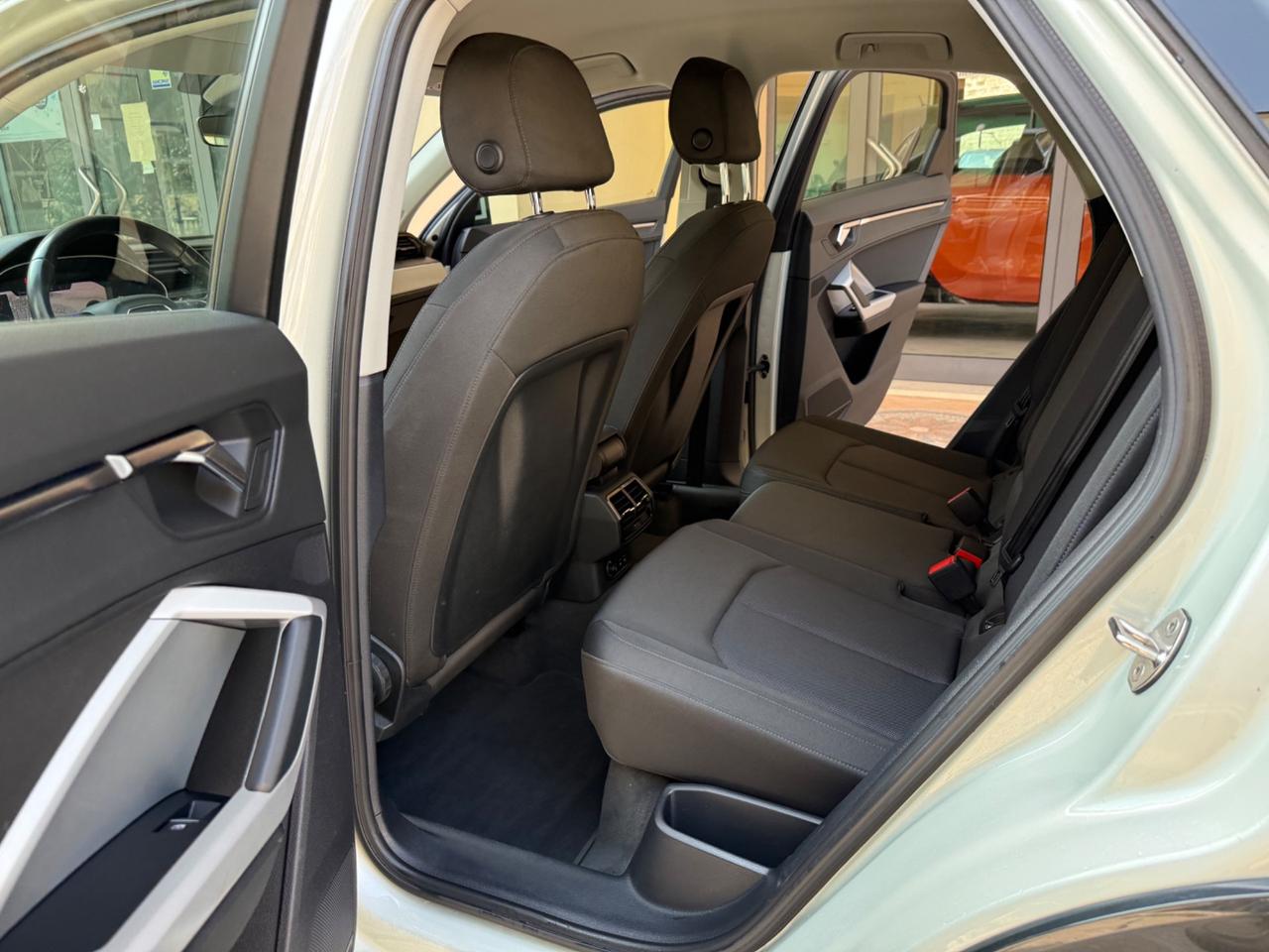 Audi Q3 SPB 35 TDI S tronic Business Plus