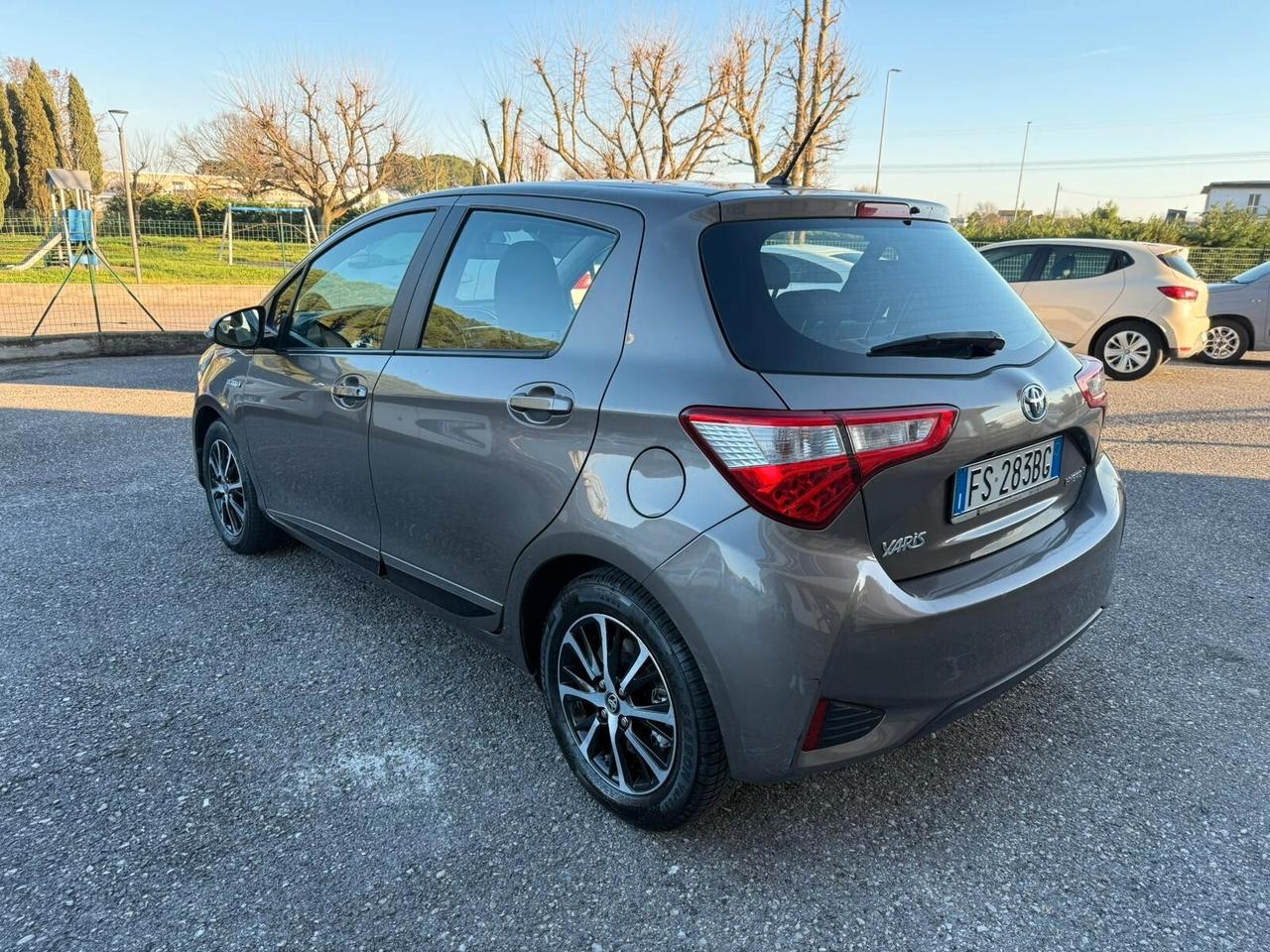 Toyota Yaris 1.5 Hybrid 5 porte Active