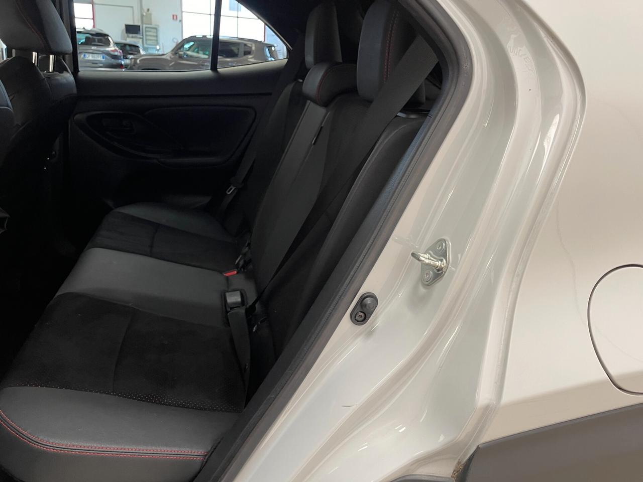 Toyota Yaris Cross GR Sport 1.5h fwd 116cv e-cvt-Ok Neopatentati-LEGGI SOTTO