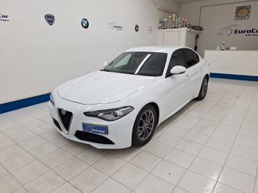 Alfa Romeo Giulia 2.2 180cv MT6 Business Sport