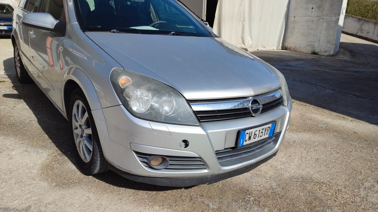 Opel Astra 1.7 CDTI 101CV Station Wagon Club