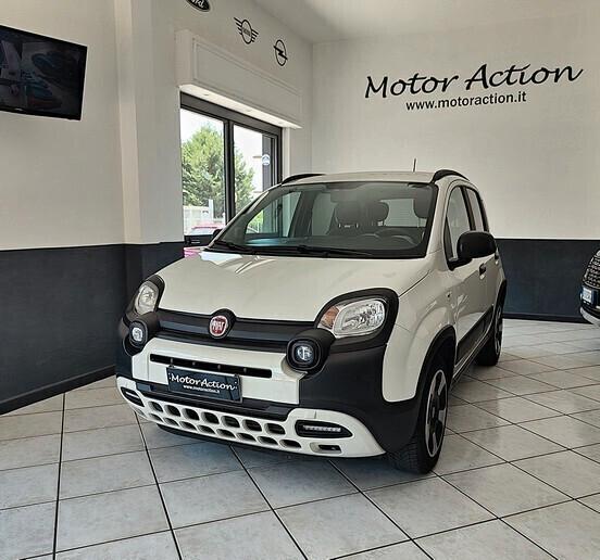 Fiat Panda 1.0 FireFly S&S Hybrid City Cross Neopatentati