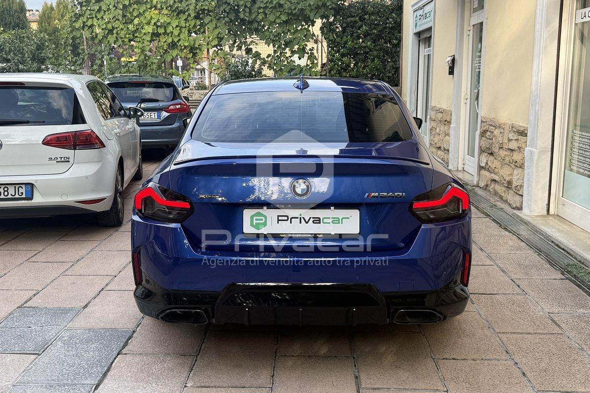 BMW M 240i xDrive