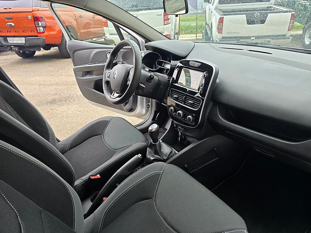 Renault Clio dCi 90 CV 5 Moschino Intens