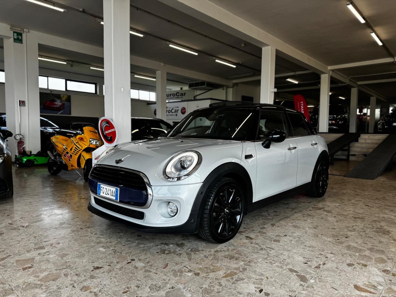 Mini 1.5 Cooper D Hype 5 porte 12/2016 Euro 6B