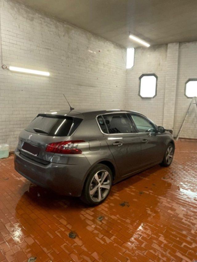 PEUGEOT 308 BlueHDi 130 S&S Allure