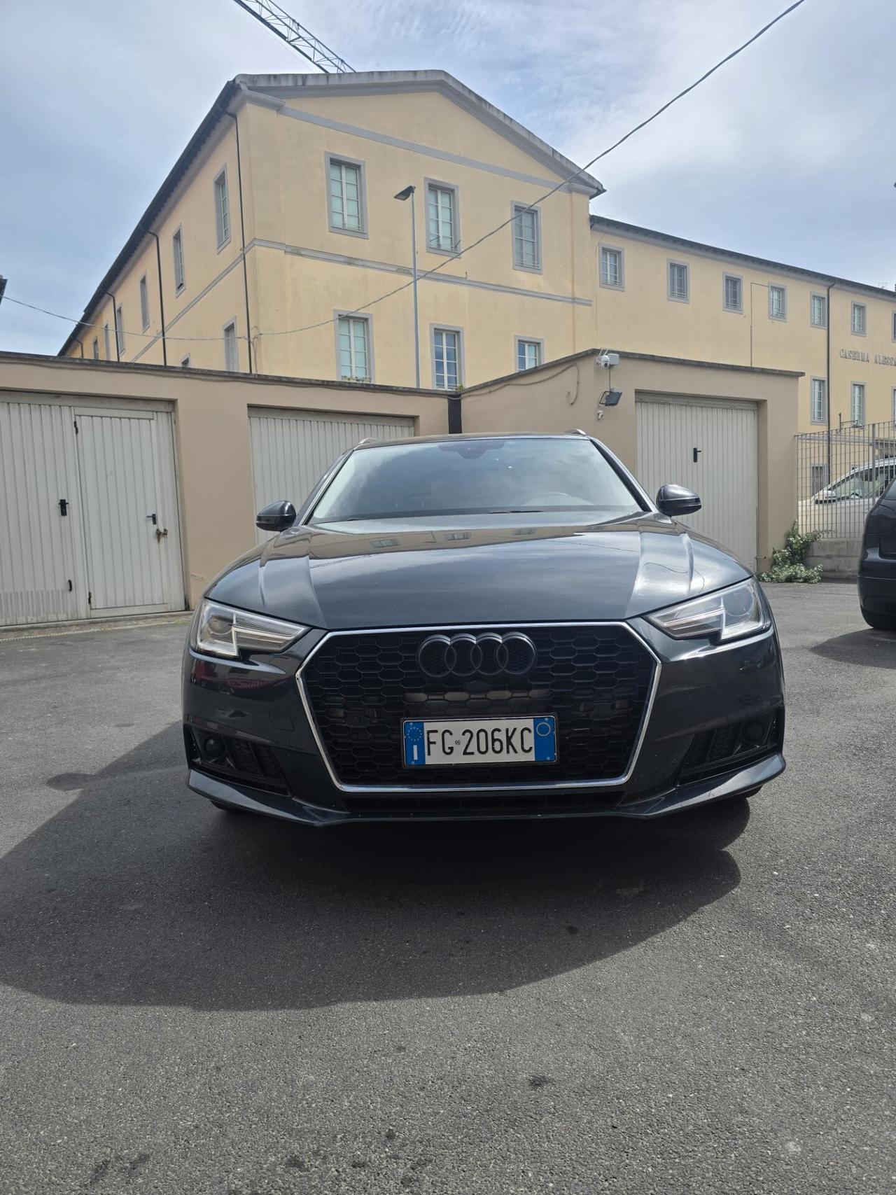 Audi A4 2.0 TDI 150 CV ultra S tronic Business Sport PERFETTA