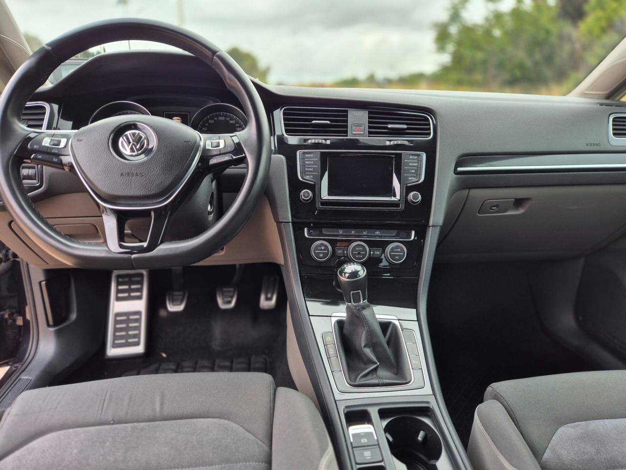 Volkswagen Golf 1.6 TDI DPF 5p. Highline