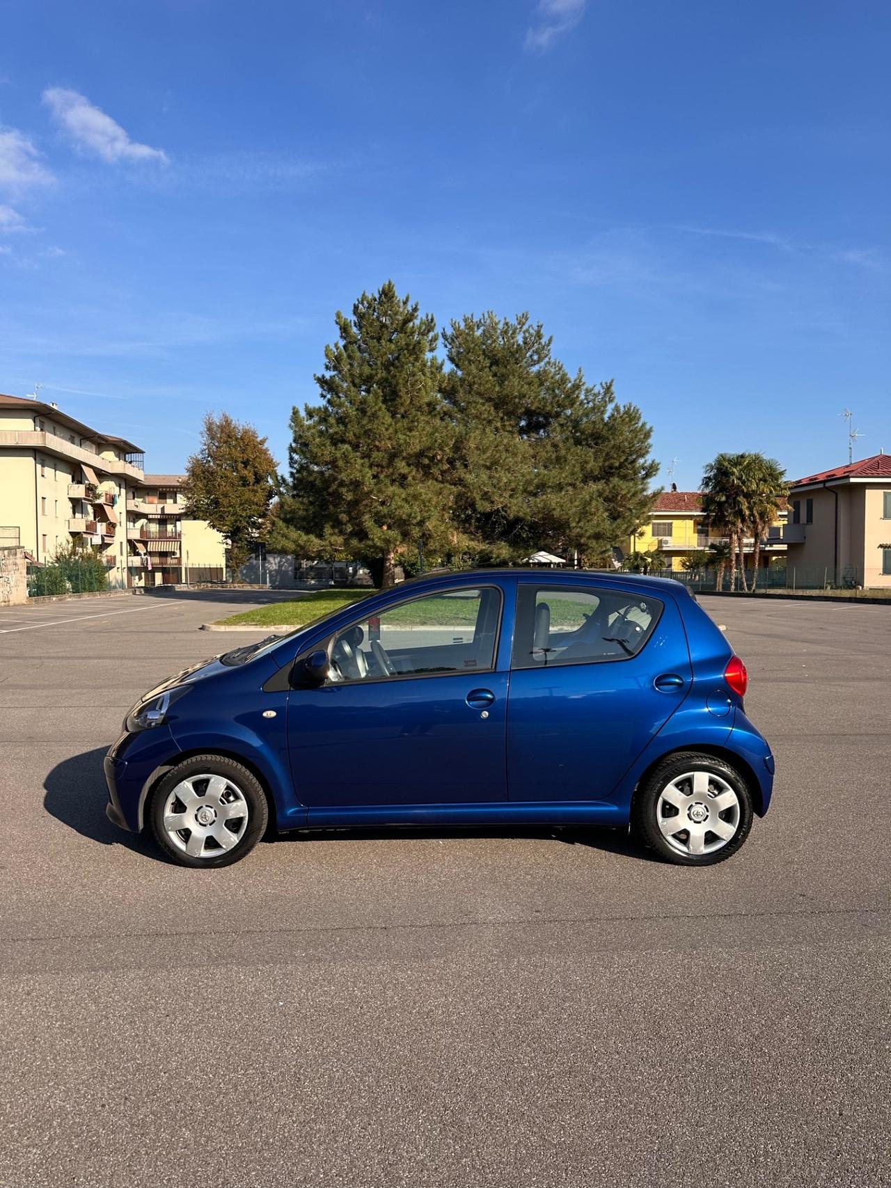 Toyota Aygo 1.0 Benzina 5p Sound Solo 80.000 Km