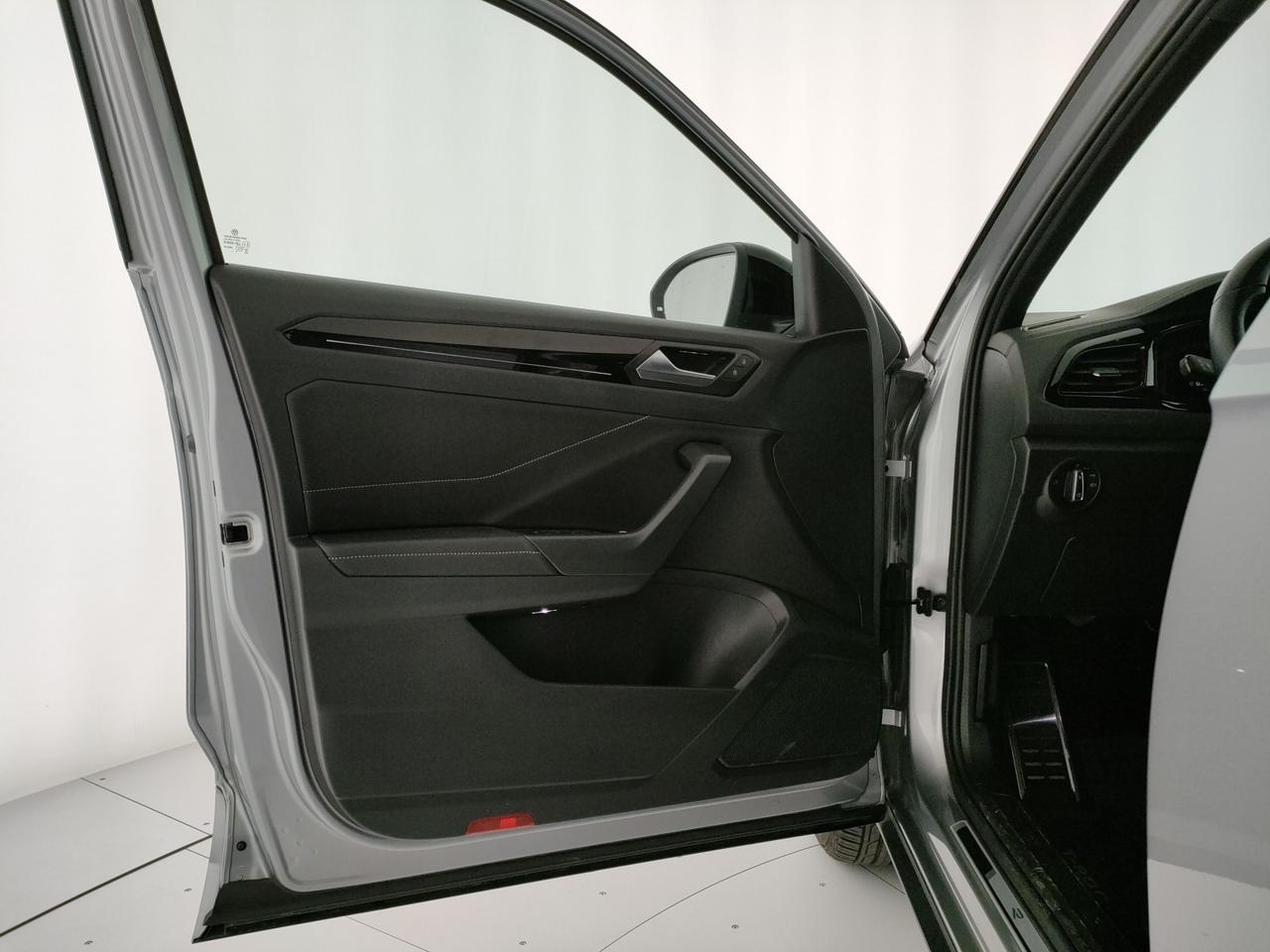 Volkswagen T-Roc 1.5 tsi r-line dsg