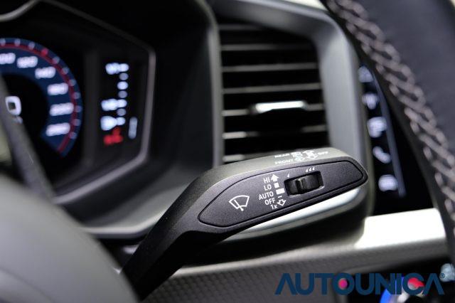 AUDI A1 ALLSTREET 30 TFSI S TRONIC IDENTITY CONTRAST