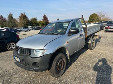 Mitsubishi L200 2.5 DI-D/136CV Single Cab Inform