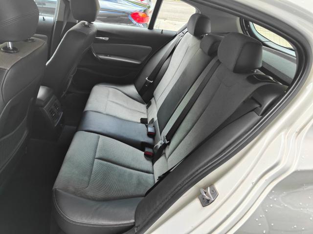 BMW 118 d 5p. Unique