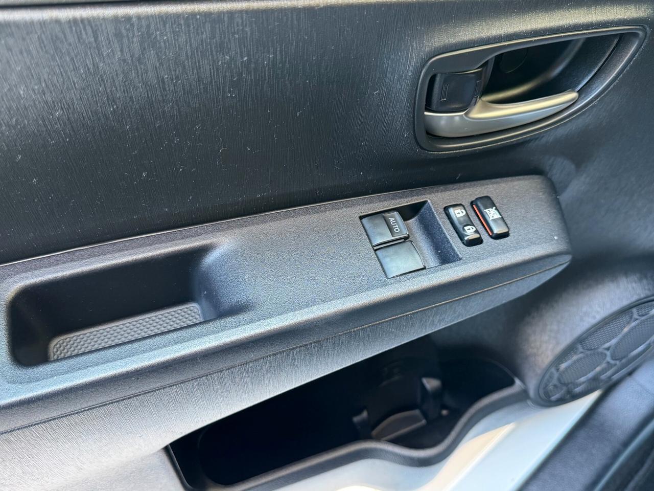 Toyota Yaris LOUNGE 5P GARANZIA 24 MESI NEOPATENT.