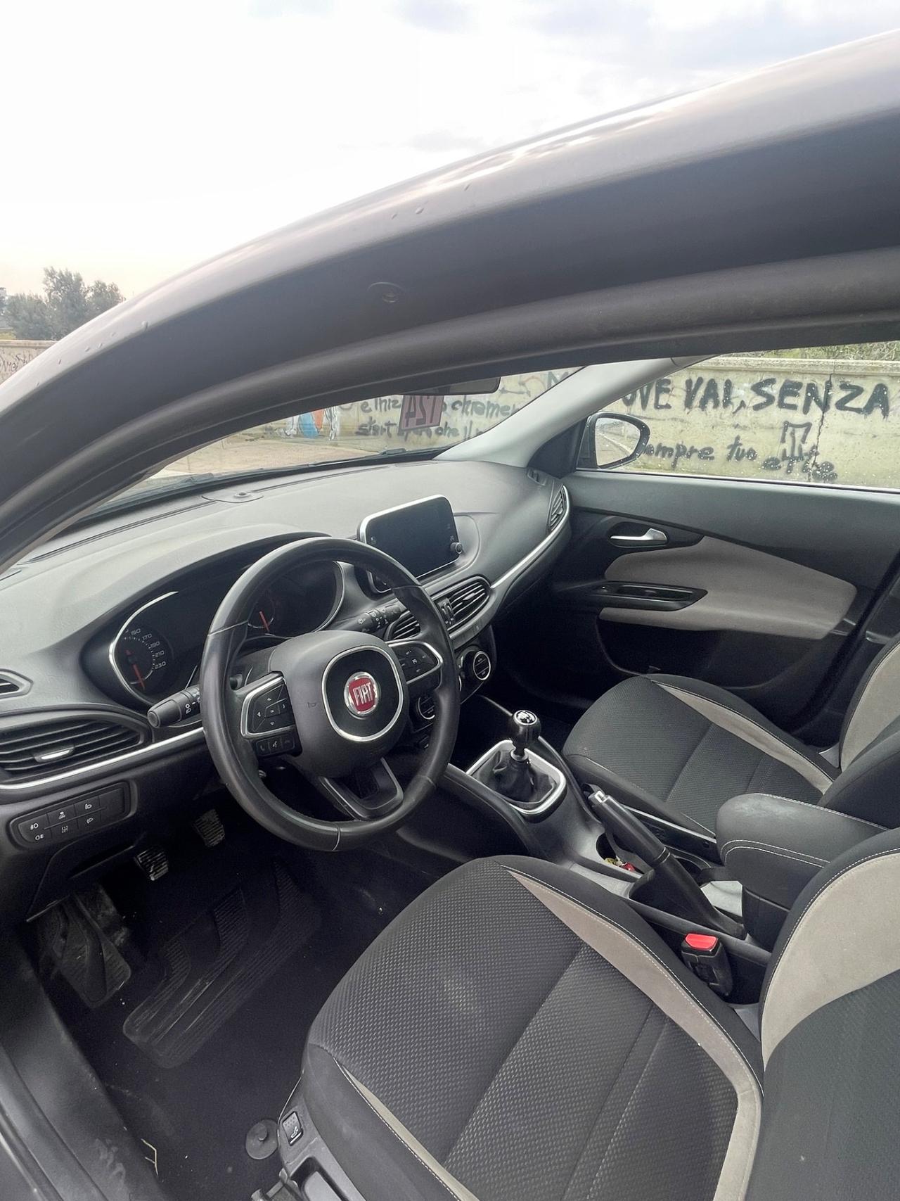 Fiat Tipo 1.6 Mjt S&S 5 porte Lounge SUPER PREZZO