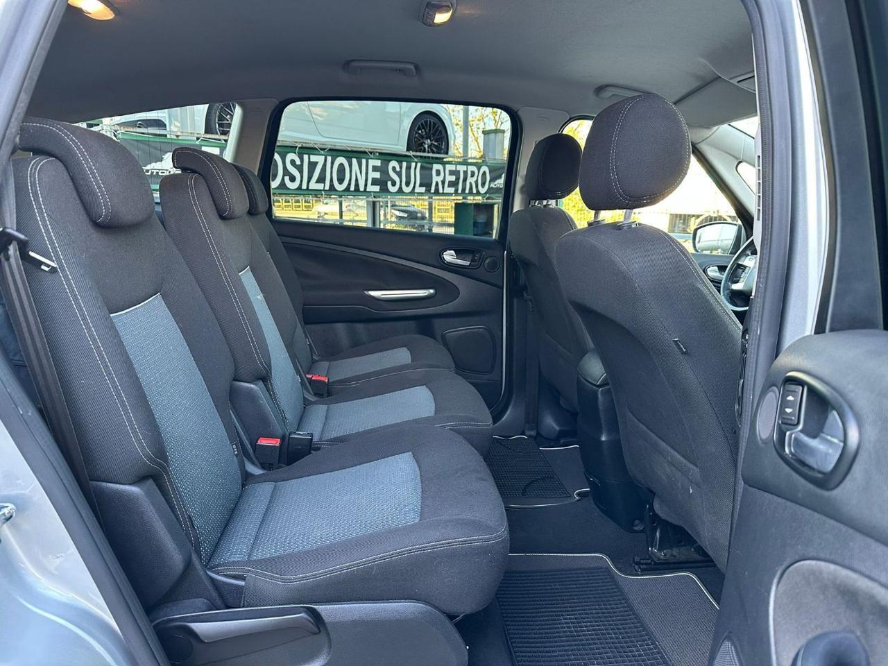 FORD S-Max 2.0 TDCi 140CV Powershift 7 posti Business Nav