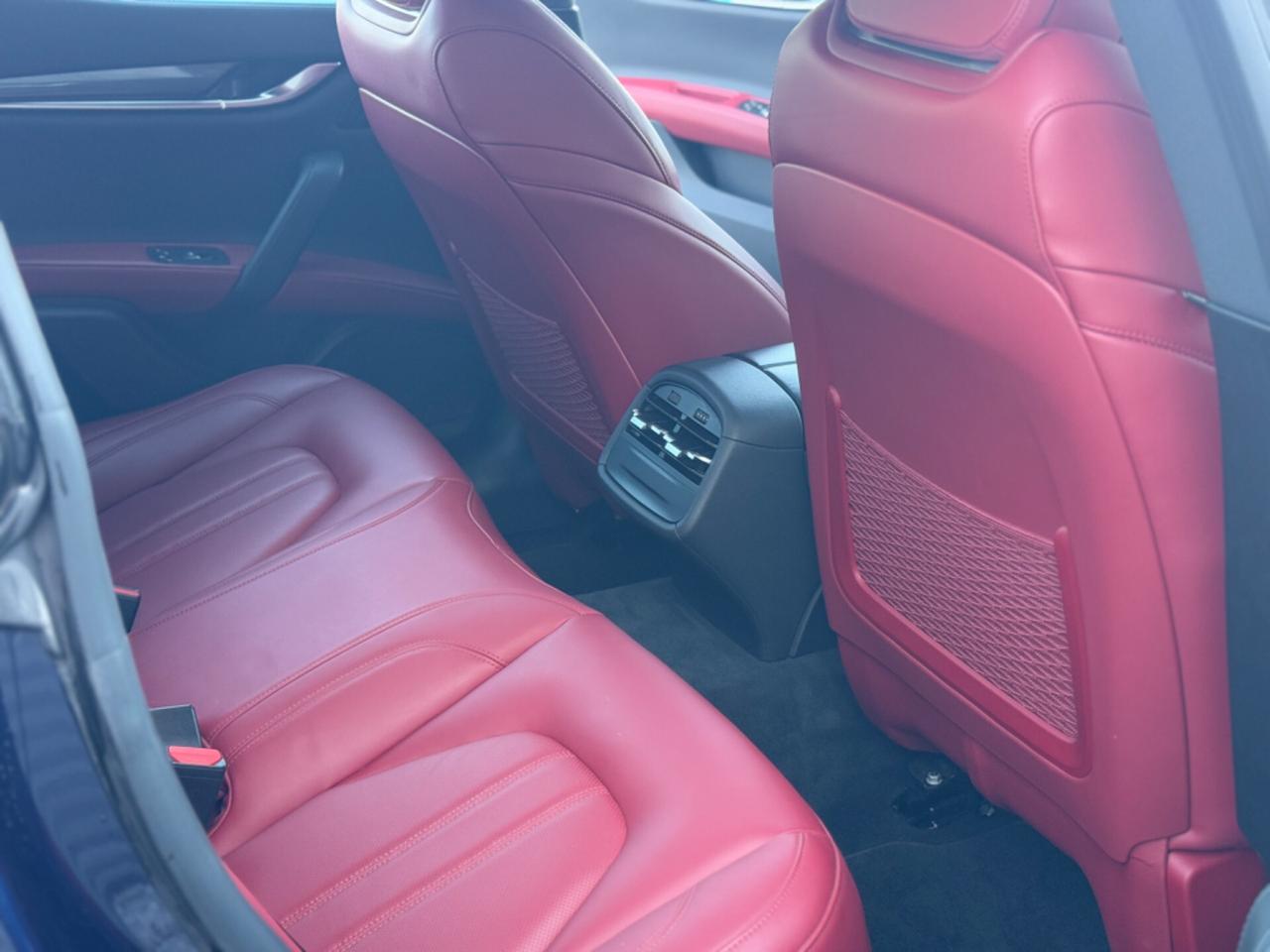 Maserati Ghibli V6 Nerissimo 250cv auto NO SUPERBOLLO!