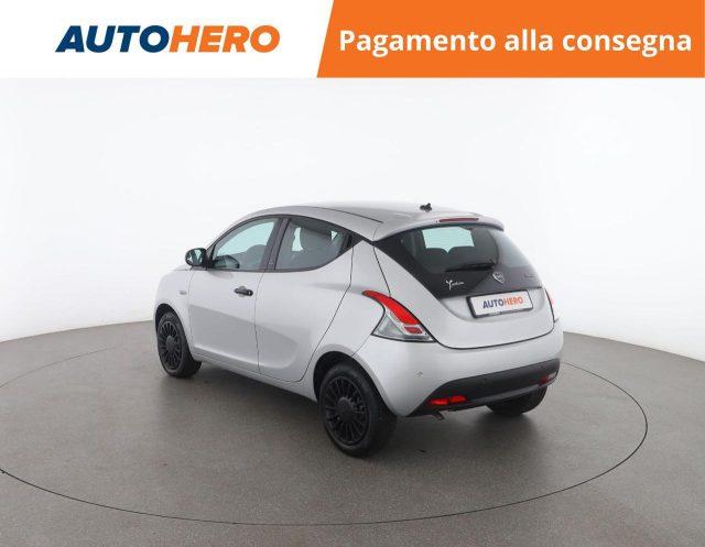 LANCIA Ypsilon 1.0 FireFly 5 porte S&S Hybrid Ecochic Silver