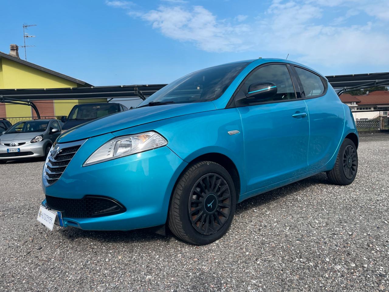 Lancia Ypsilon 1.2 69 CV 5 porte Elefantino