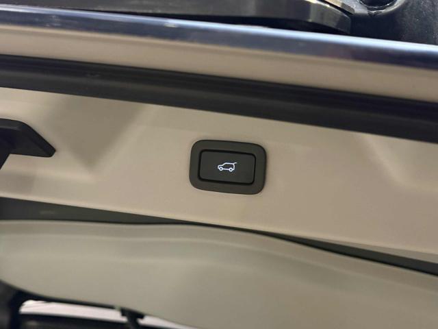 LAND ROVER Range Rover 3.0 TDV6 Autobiography