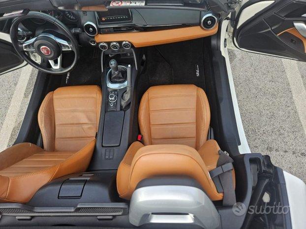FIAT 124 Spider Turbo Lusso