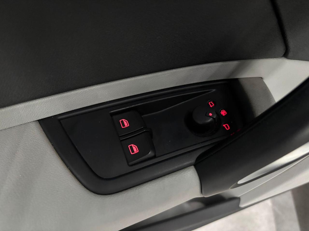 Audi A1 1.6 TDI 105 CV Ambition Tetto Apribile