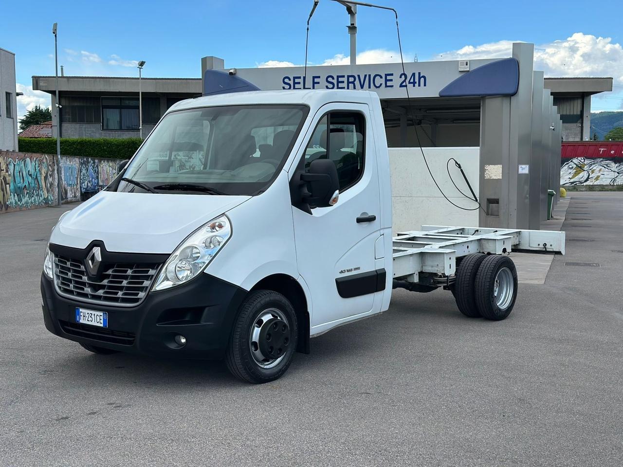 Renault master a telaio