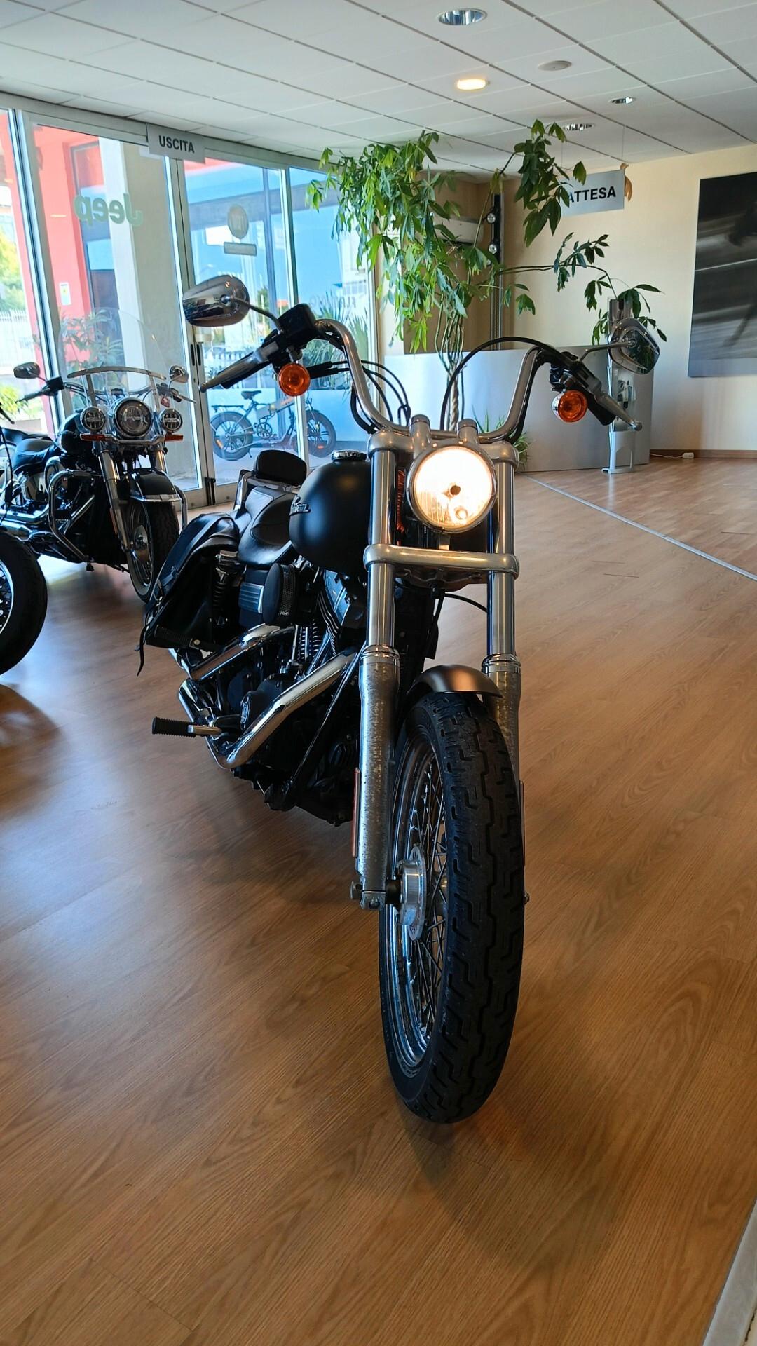 Harley-davidson Dyna Street Bob FXDB