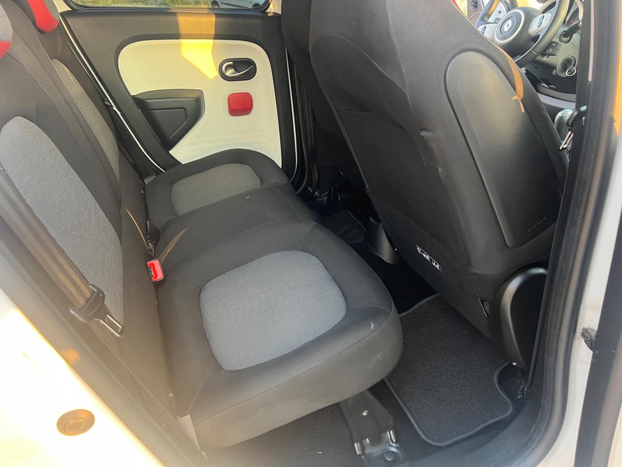 Renault Twingo Intens 1.0 71CV Neopatentati