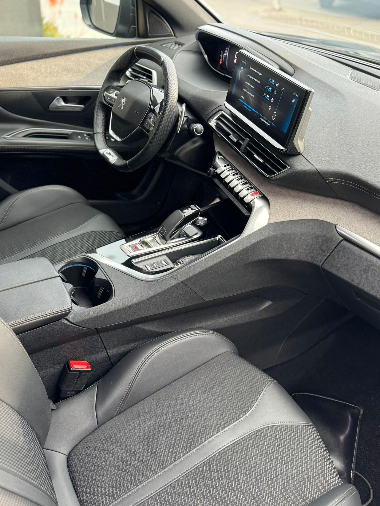 Peugeot 3008 BlueHDi 130 S&S EAT8 GT FULL OPTIONAL