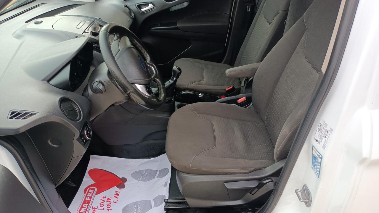 Ford Tourneo Courier 1.5 diesel pari al nuovo