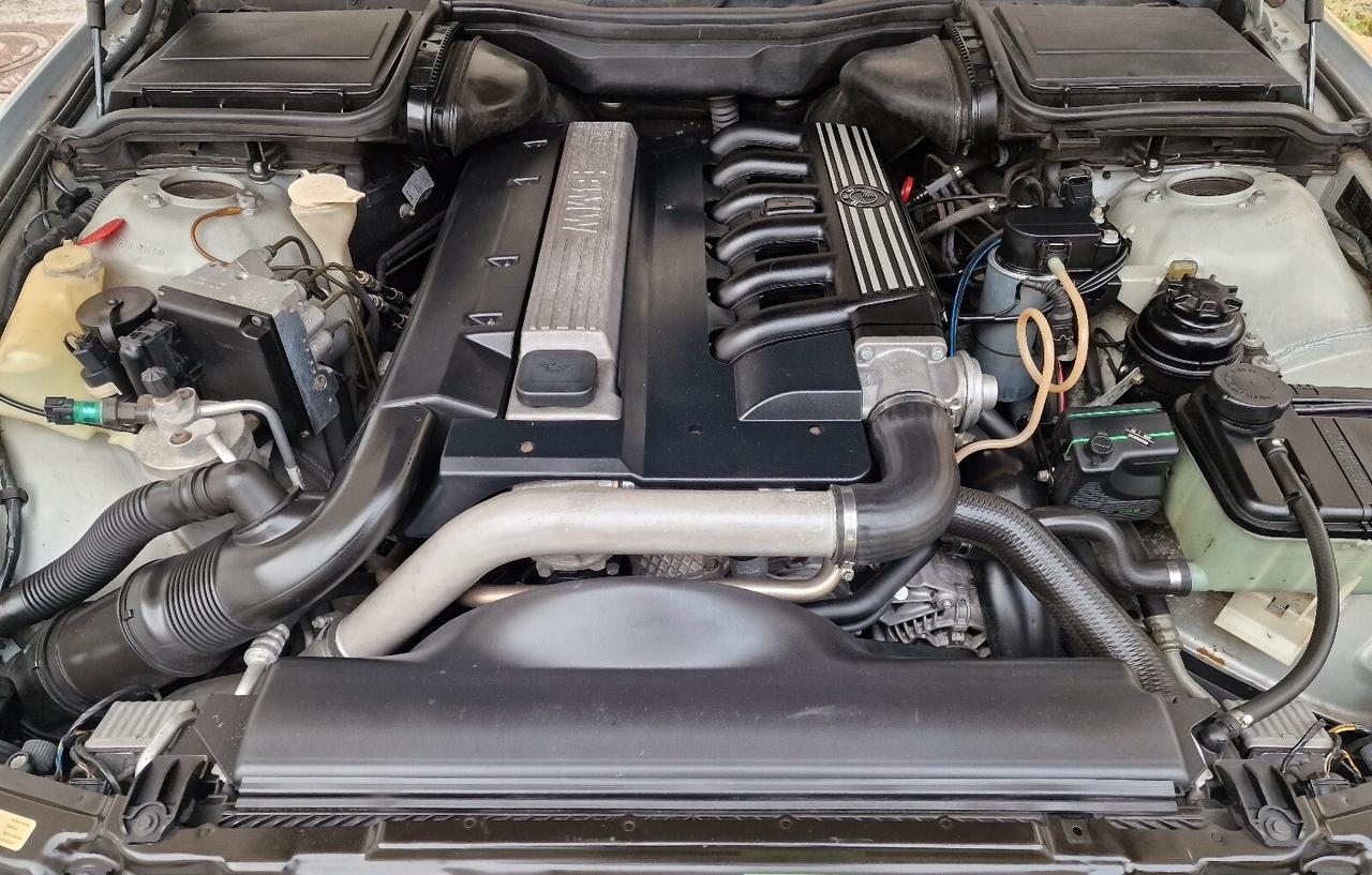 Bmw 525 525tds turbodiesel cat Touring Attiva