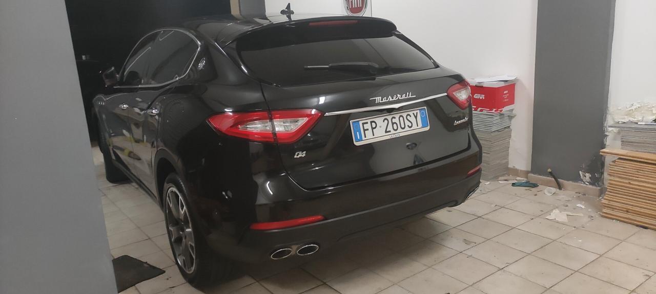 Maserati Levante V6 Diesel 275 CV AWD Granlusso