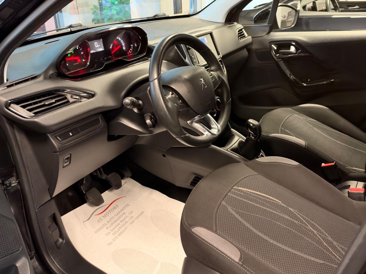 Peugeot 208 1.4 HDi 68 CV Allure