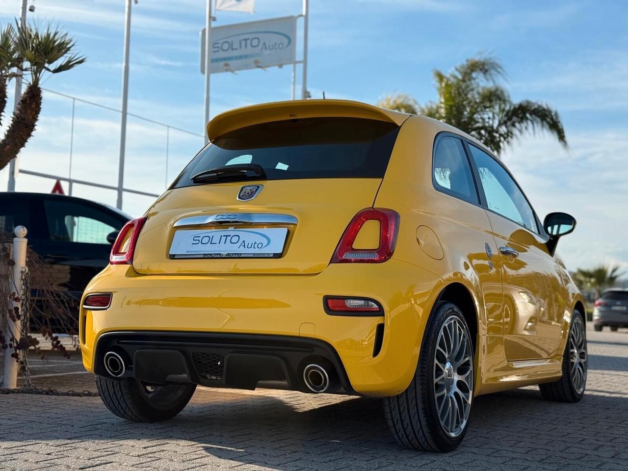 Abarth 595 1.4 Turbo T-Jet 145 CV Giallo Modena 14.000 km