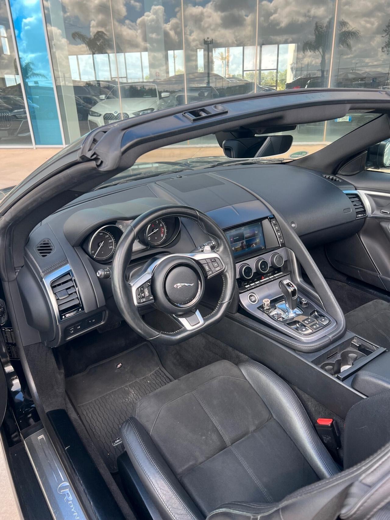 Jaguar F-Type 2.0 aut. Convertibile R-Dynamic - SUPER OFFERTA T.STOCK