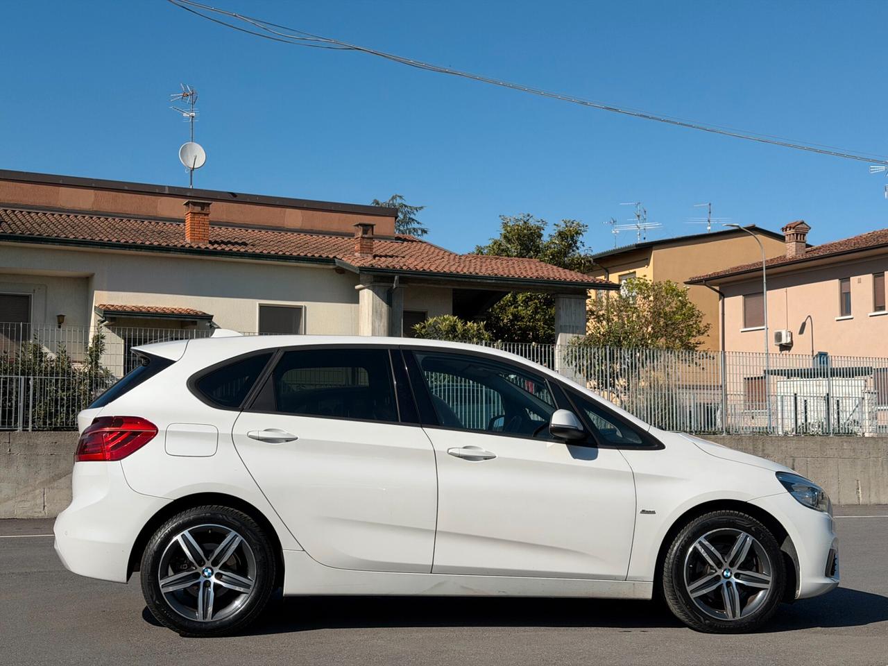 Bmw 2er Active Tourer 216d Msport
