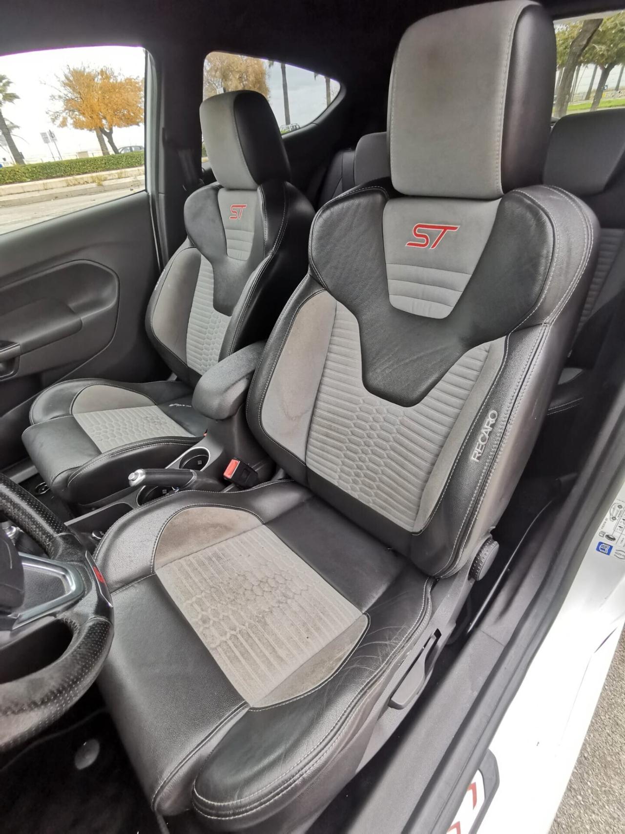 Ford Fiesta 1.6 182CV 3 porte ST - 2015