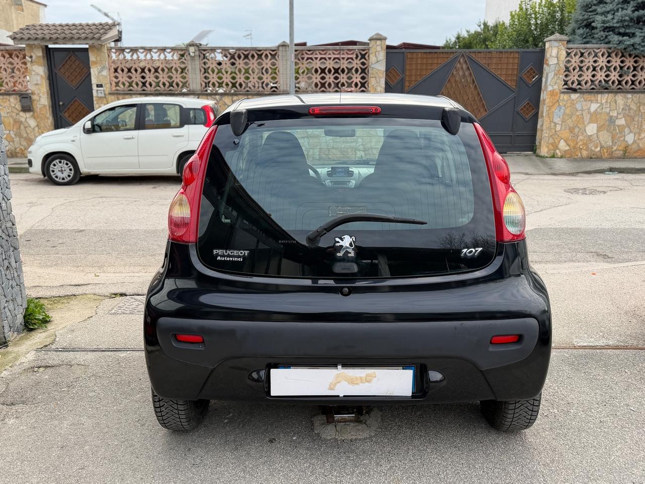 Peugeot 107 1.0 68CV 5p. Sweet Years