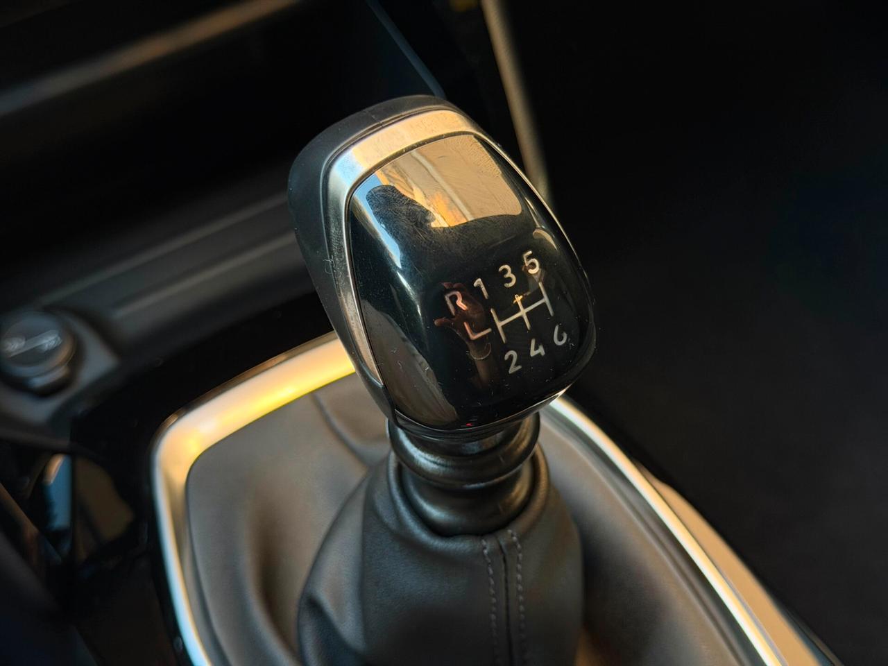 Peugeot 2008 1.2 100cv ALLURE