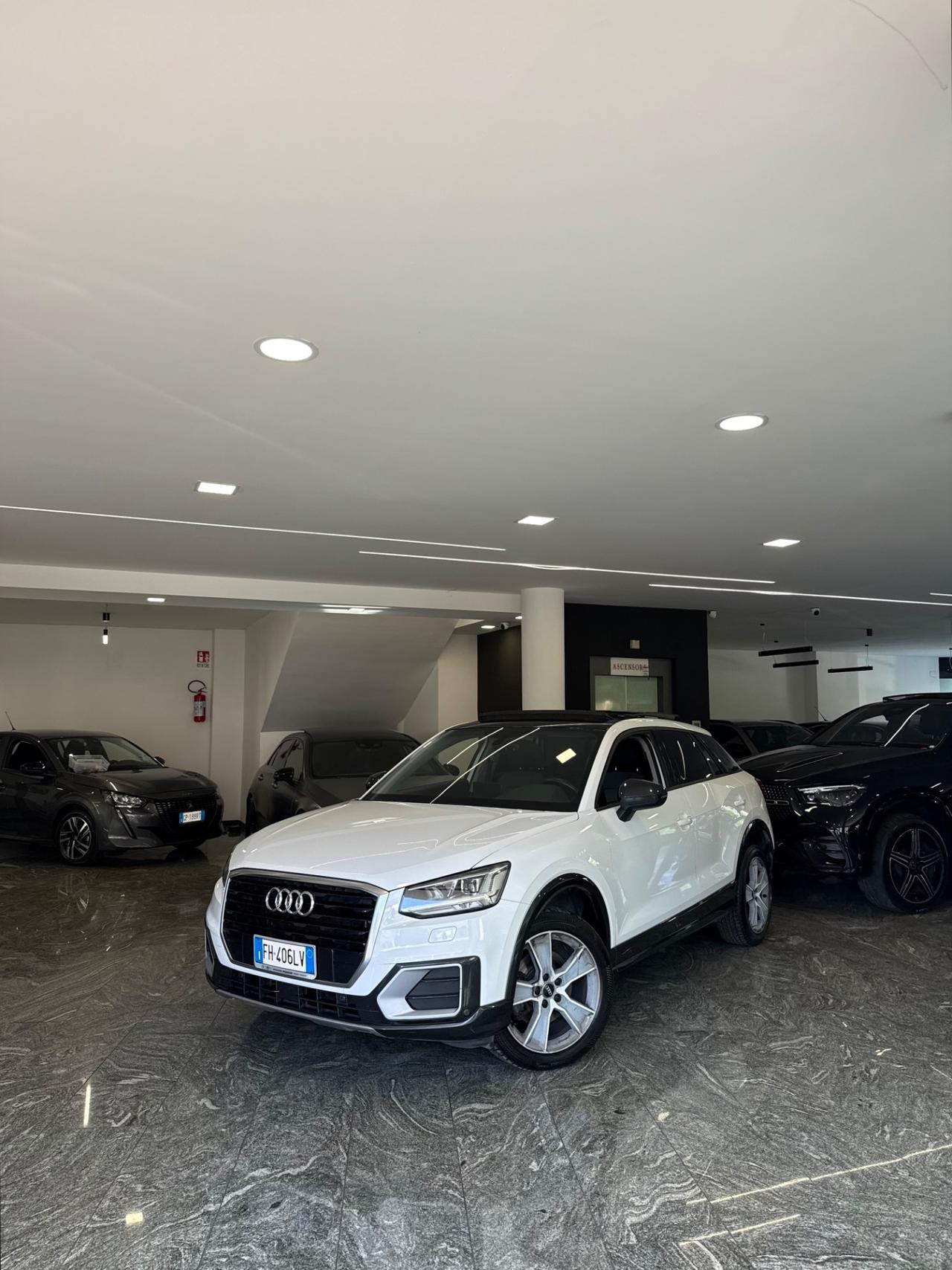 Audi Q2 1.6 TDI S tronic Business