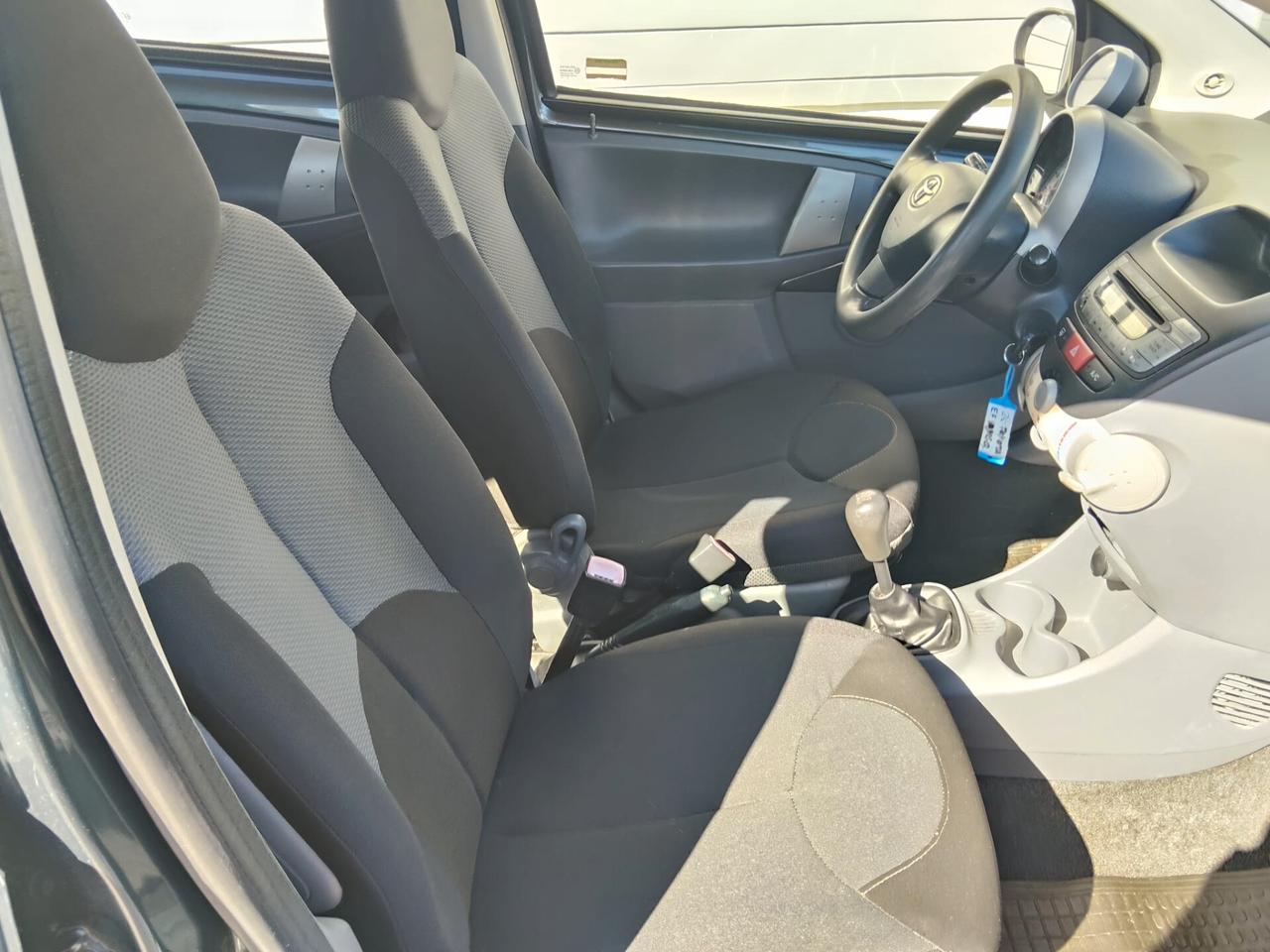 Toyota Aygo 1.0 12V VVT-i 5 porte