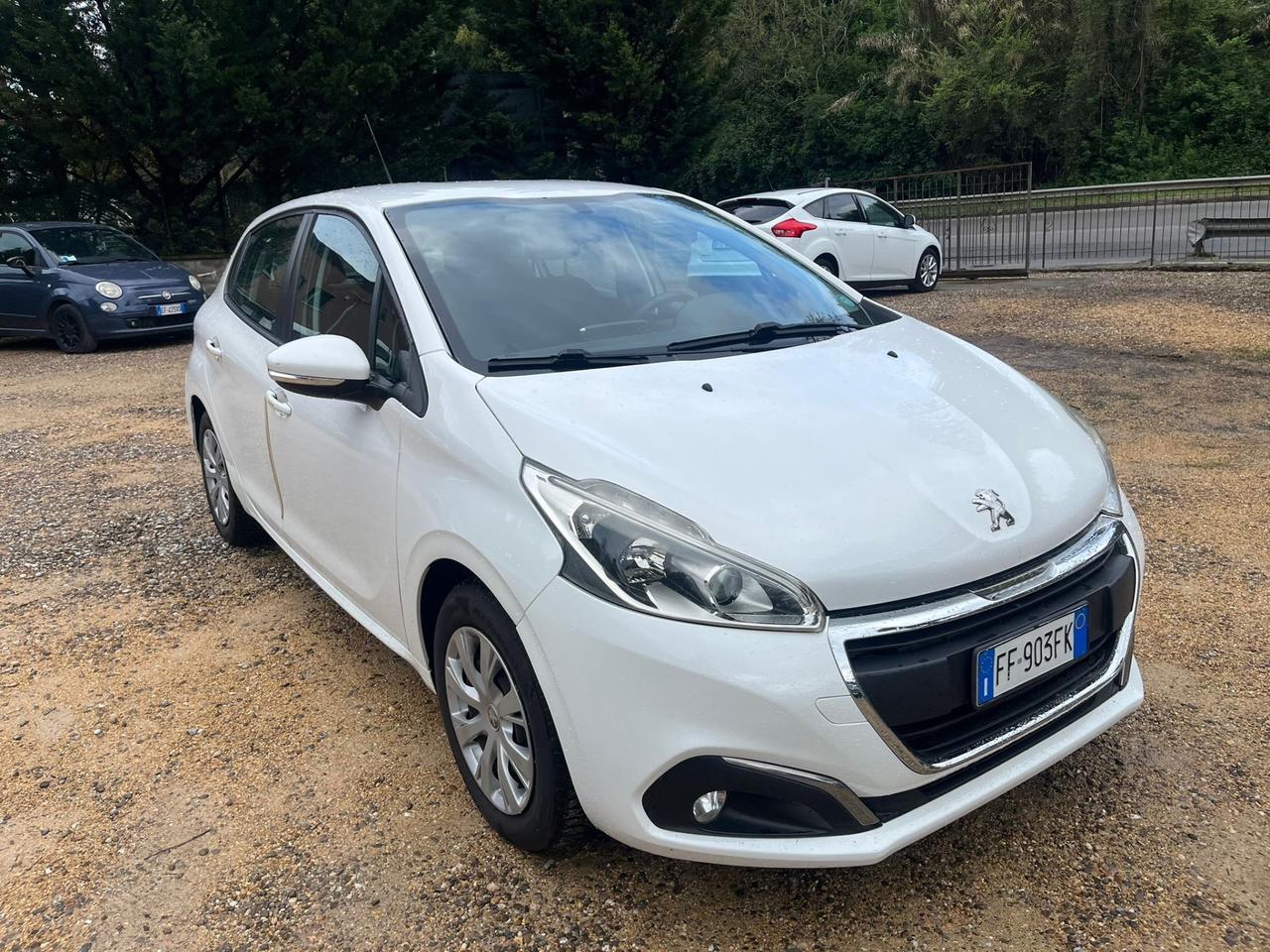 Peugeot 208 1.2 Benzina - Neopatentati - Tagliandi Certificati