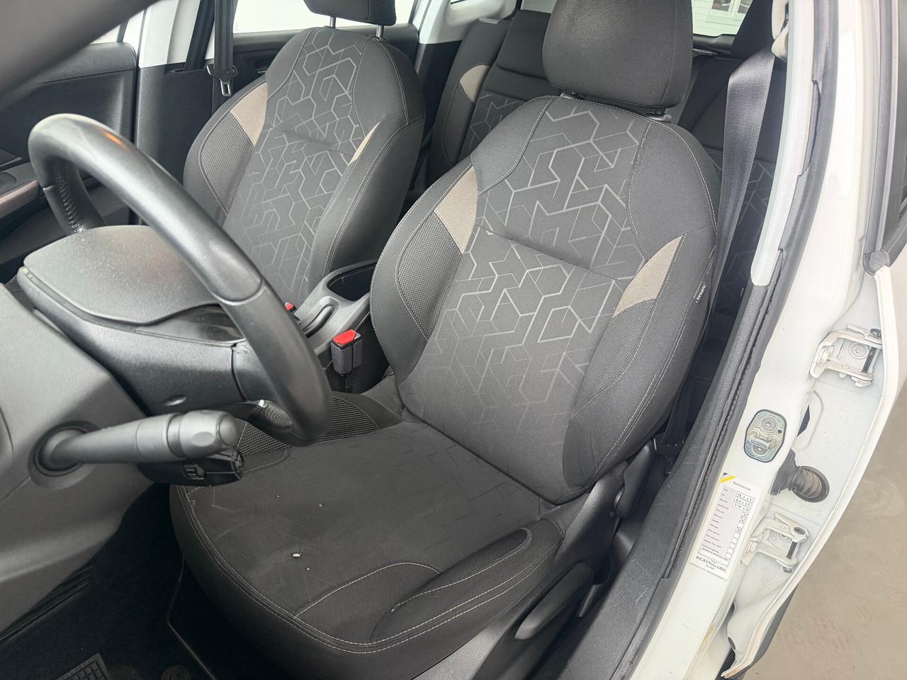 Peugeot 2008 PureTech 82 Active