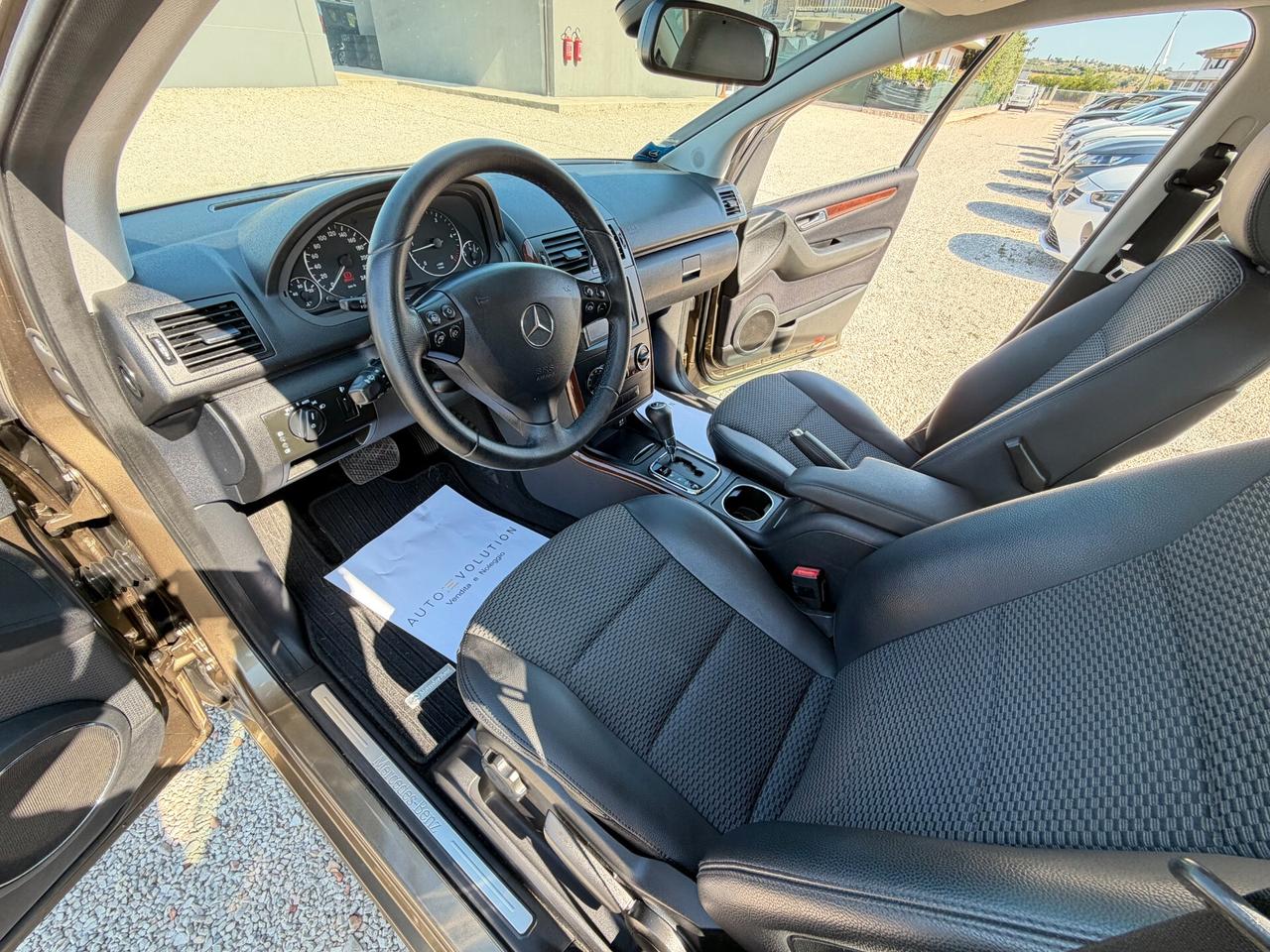 Mercedes-Benz A 180 CDI Elegance AUTOMATICA 135.256 km