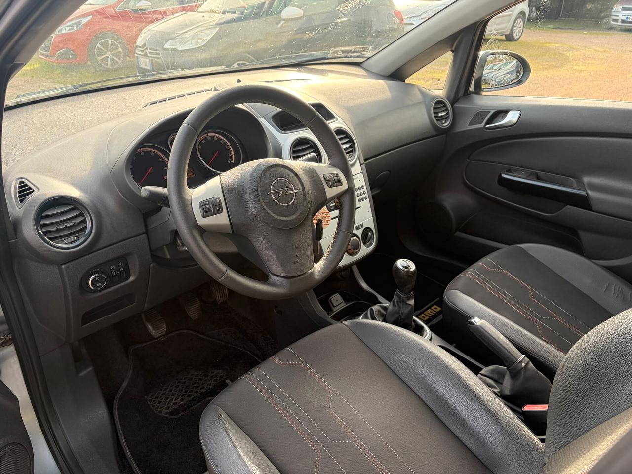 OPEL CORSA 1.2 ANNO 2013 KM 125.000 ADATTA NEOPATENTATI