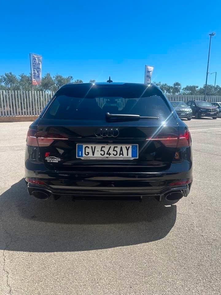 Audi A4 RS 4 Avant