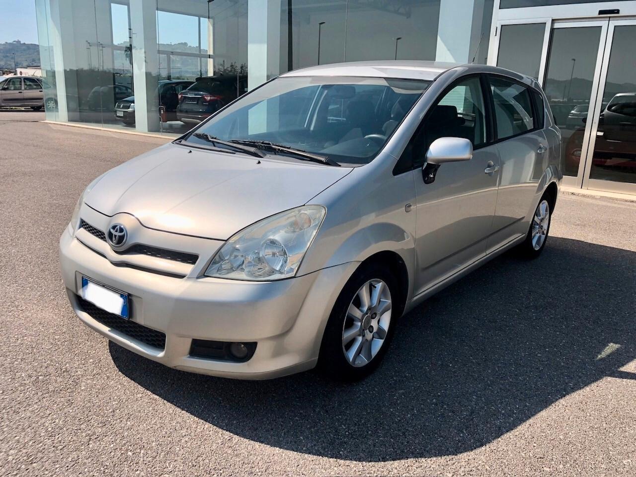 Toyota Corolla Verso 2.2 16V D-4D Sol