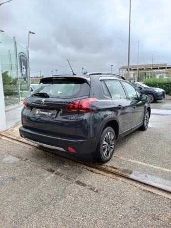 PEUGEOT 2008 BlueHDi 100 S&S Allure i.e